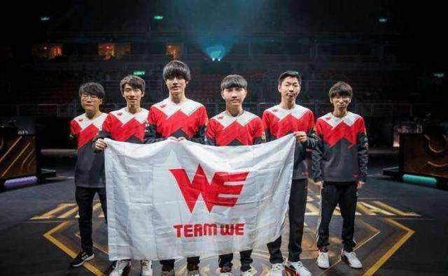 他不仅仅依 他不仅仅依