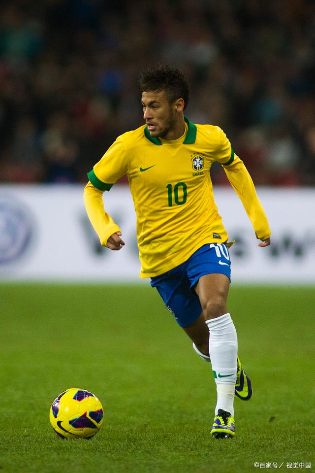 更因其背后 更因其背后